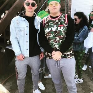 Meet your Posher, Zach